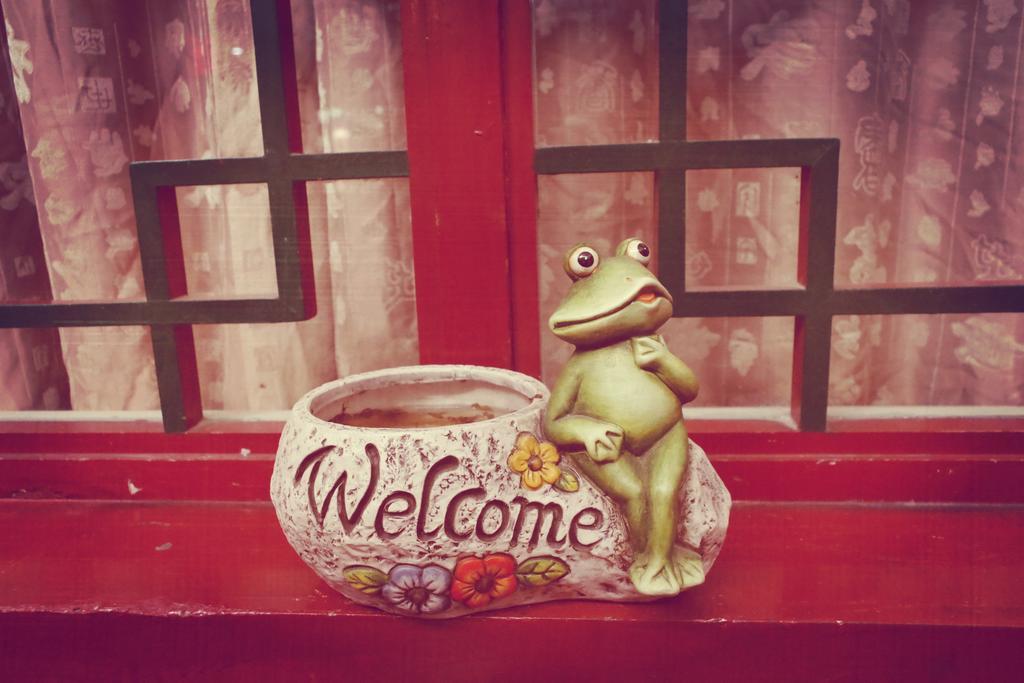 Three Legged Frog Hostel بكين المظهر الخارجي الصورة